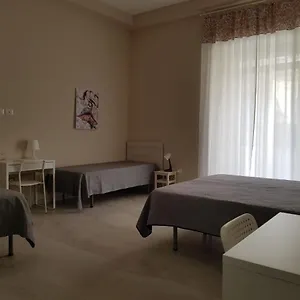 Bed & Breakfast La Sapienza, Neapel
